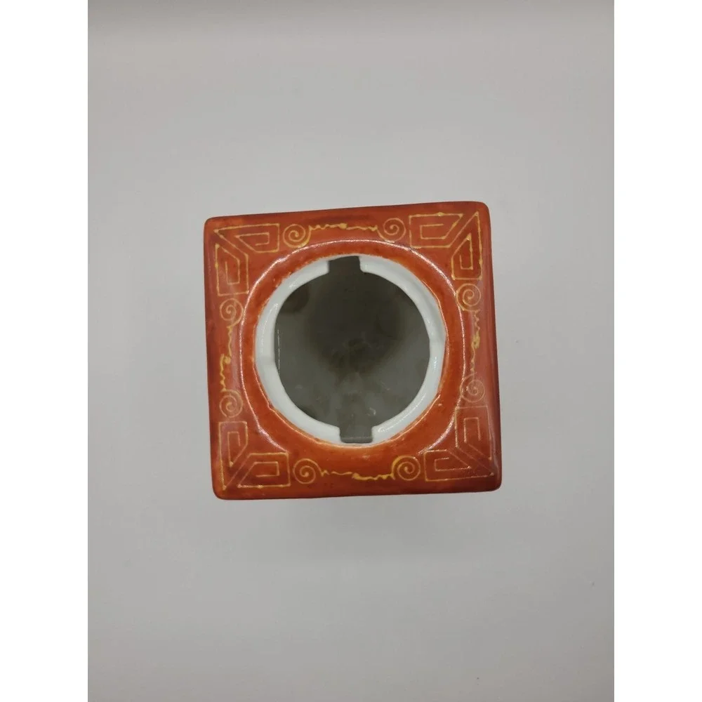 Antique‎ Chinese Porcelain Container